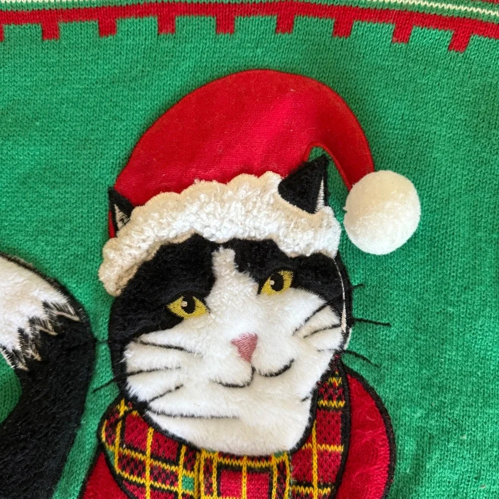 Ugly Christmas Sweater Santa Clause Cat Santa 3D Tartan Scarf Green Red Size L‎